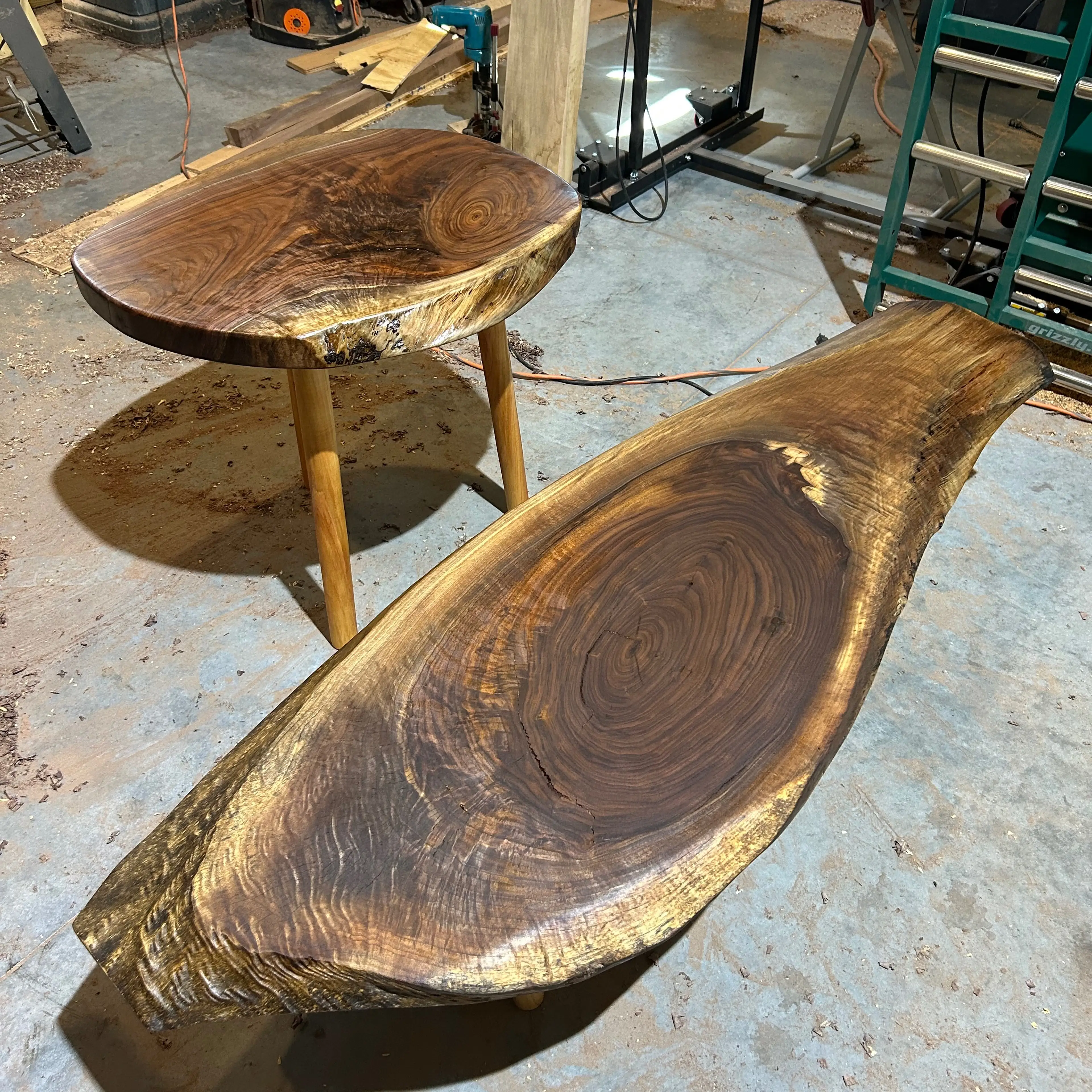 Image 2 of 4