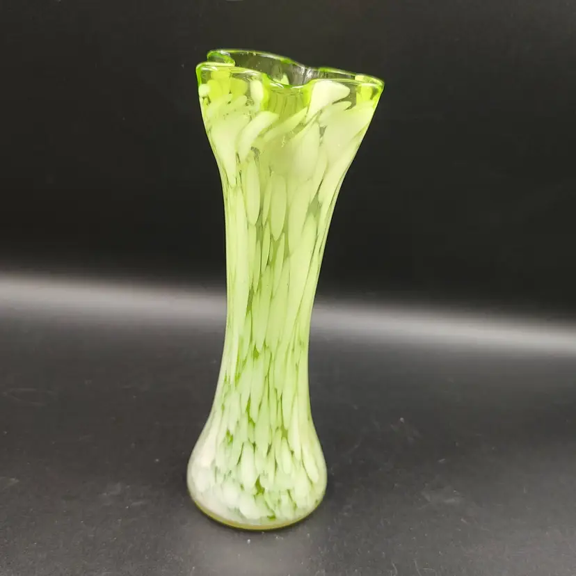 Vtg Lefton? Hand Blown Glass  Green and White Splatter Glass Bud Vase