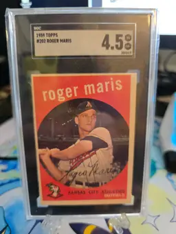 1959 Topps Roger Maris SGC 4.5