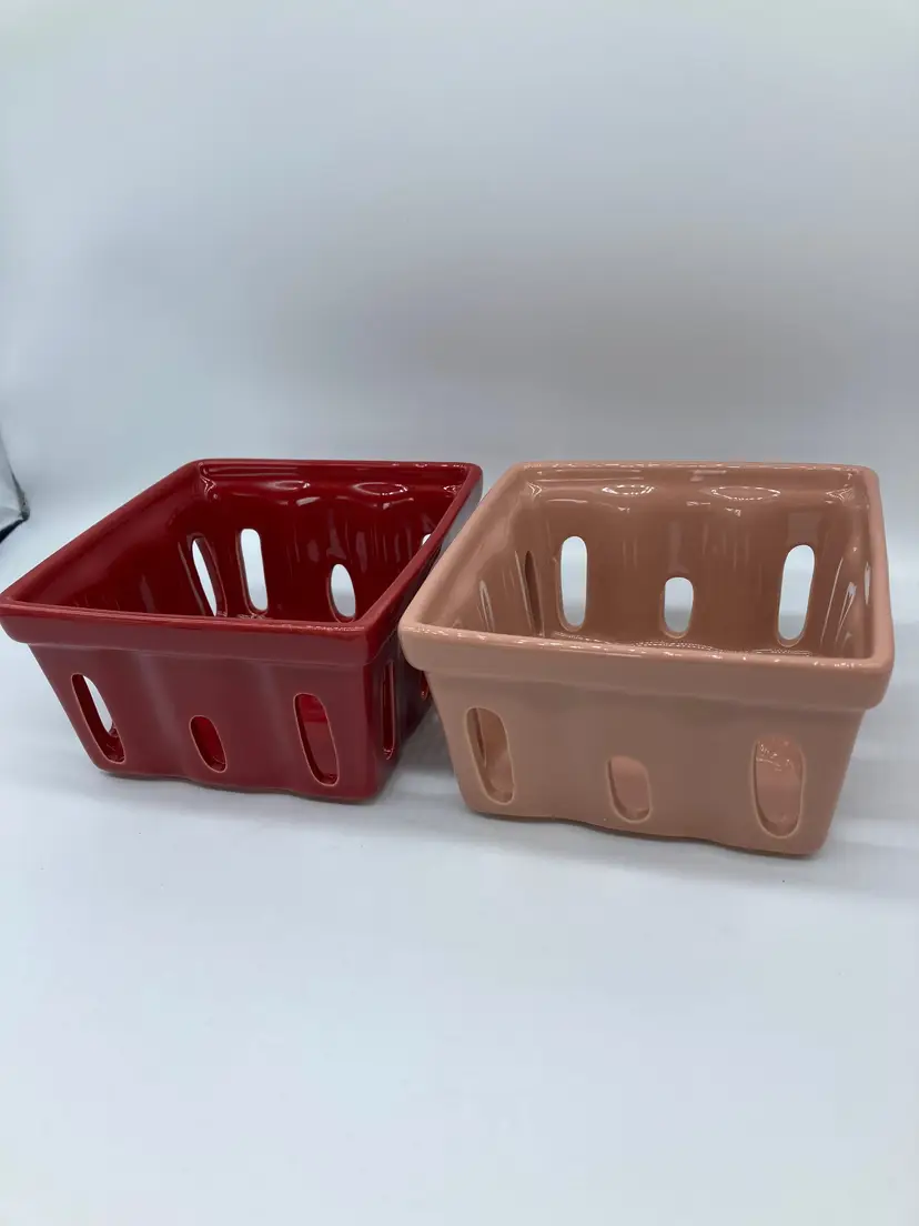 2 Boston Warehouse Ceramic Fruit Baskets