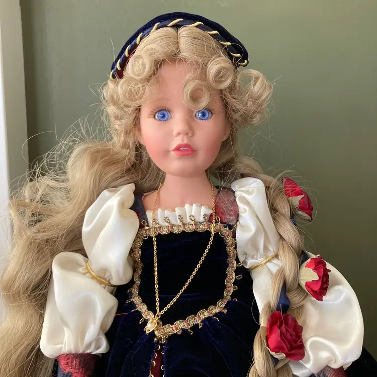 Vintage 90s Susan Wakeen Collection 14" Rapunzel Doll DOTY Winner 1997