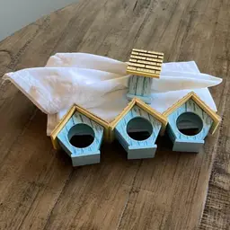 Birdhouse Napkin Rings And White Cloth Napkins Set Of 4