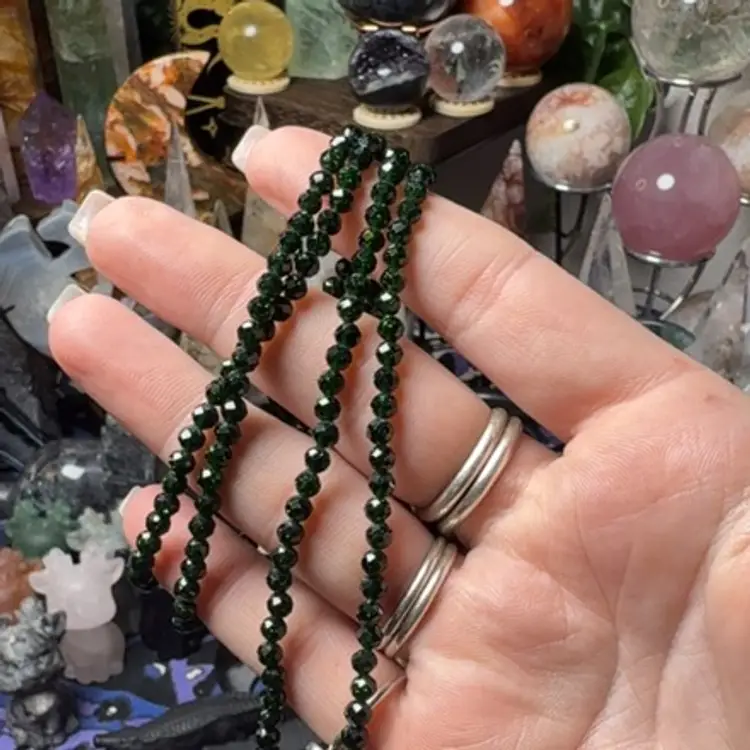 Green Sandstone Faceted Bracelet 4mm