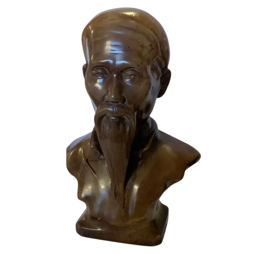 10   7.5” Tall Red Clay Bust Of Asian Figure May Be Of Ho Chi Minh Used In Prayer