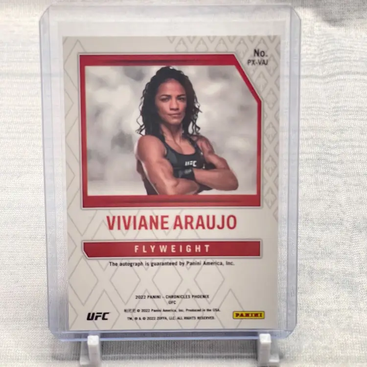 UFC Viviane Araujo Auto