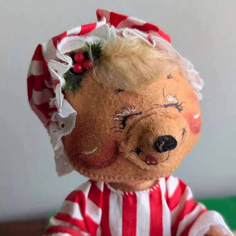 #01 VTG Annalee Boy & Girl bear Stripped Pajamas 1992  12" tall RARE Christmas