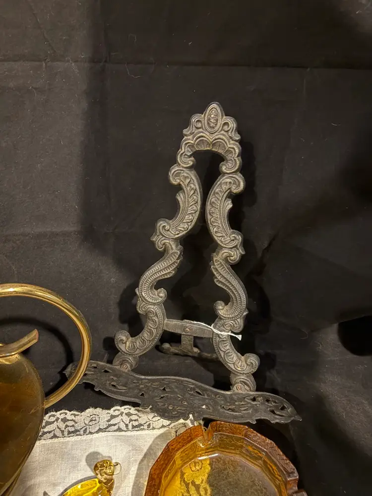 Amber Glass & Oil Painting Vignette