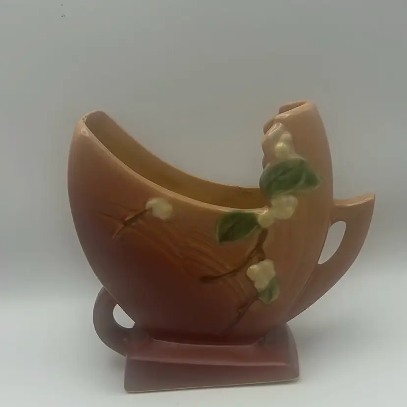 Vintage Roseville Pottery Snowberry Fan Vase Planter, 6.5” Tall x 5.5” Wide