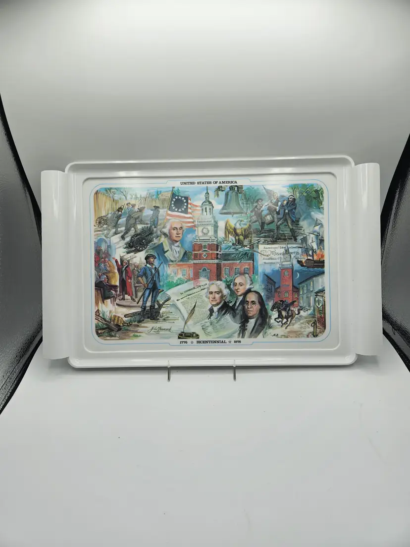 16" x 10.25" Bicentennial Plastic Tray
