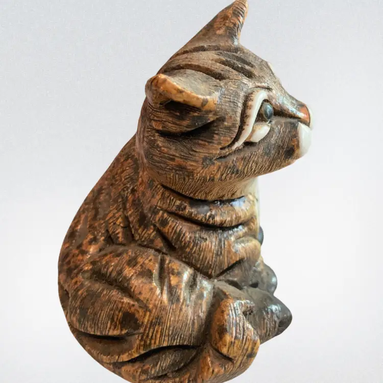 Artesia Rinconada Cat Figuerine