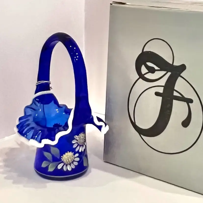 Vintage Fenton Vintage Basket Top Hat 
Hand Painted Signed By Artist S. Stephens Art Glass Glass Legacy Collection 
95th Anniversary 1990s