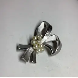 Trifari  Silvertone & Faux Pearls Brooch 2”