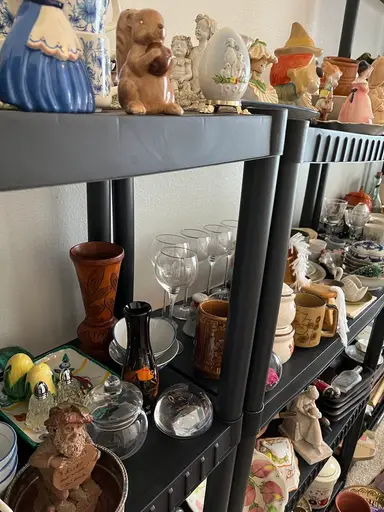 Fill A 10x10x10 Box $15 Start Bid! 😅