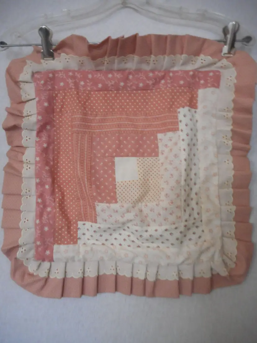 Vtg Handmade Quilted Amish Log Cabin Pattern Throw Pillow cover mauve 17 X 17