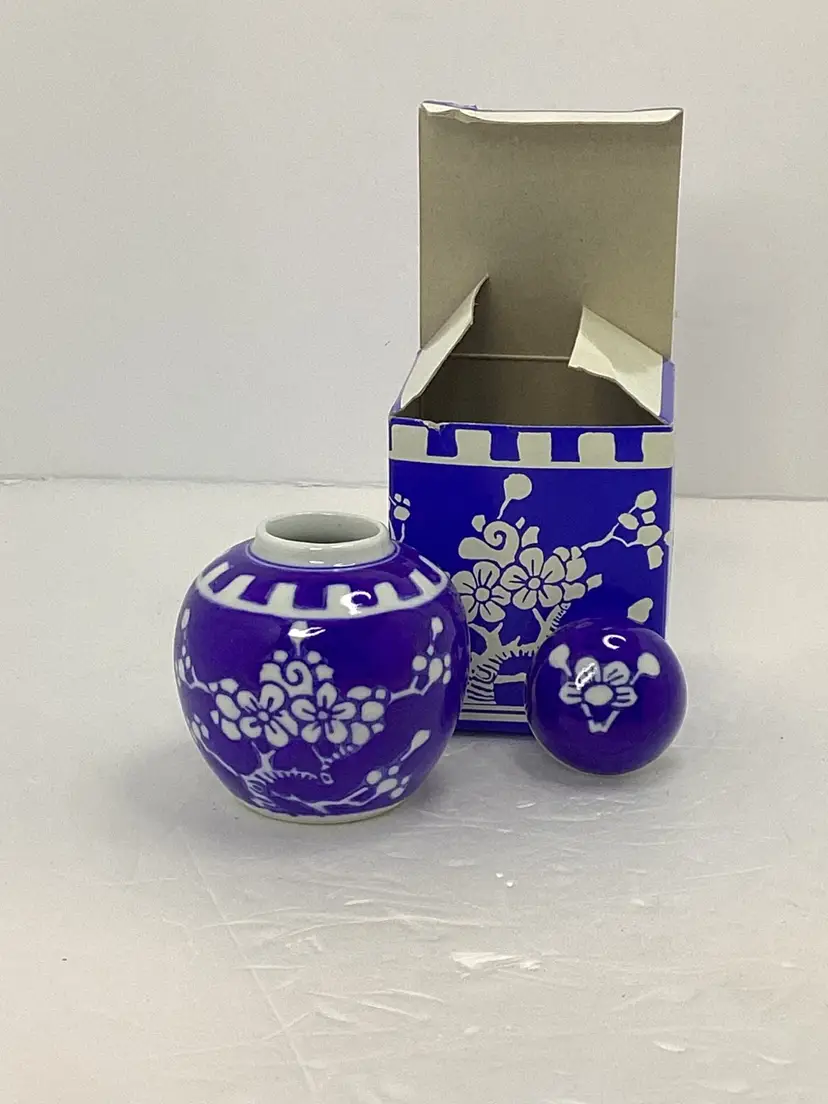 Vintage Chinese Porcelain Ginger Jar In Original Box Lillian Vernon Exclusive Miniature