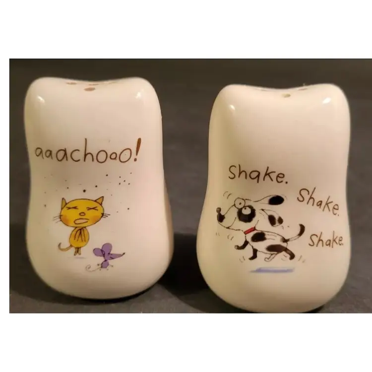 Cat And Dog Shakers