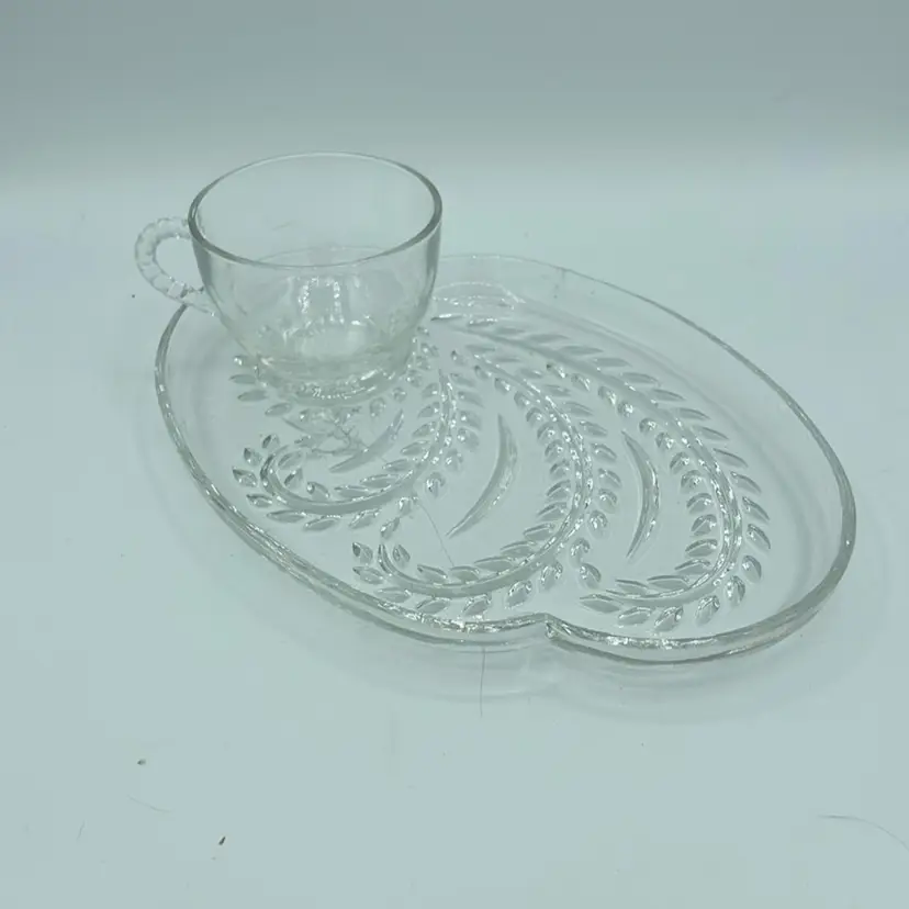Vintage Federal Glass Snack Set