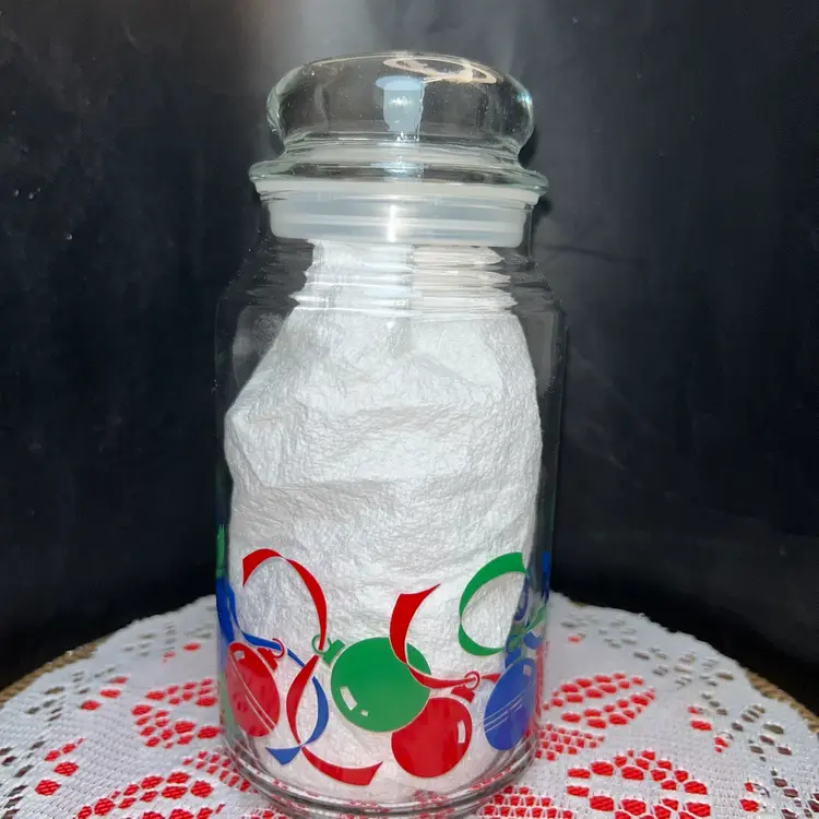 Vintage Christmas Glass Canister W/Lid That Seals