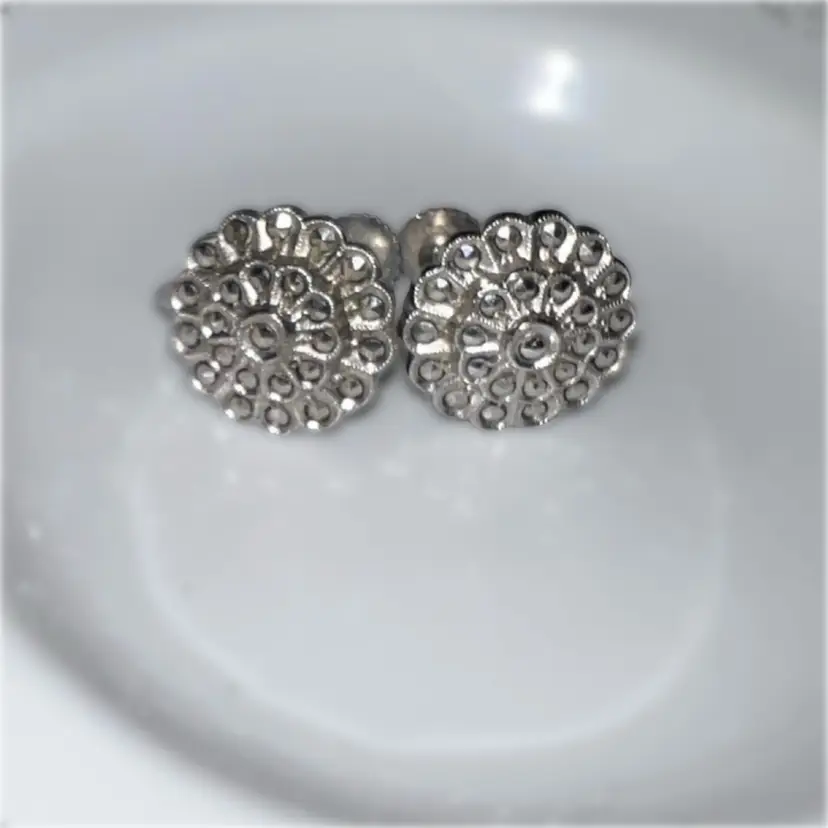 Sterling & Marcasite Round Large Earrings .5” Screwback Vintage