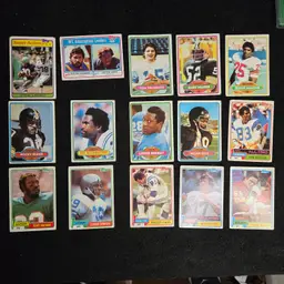 #28 Topps Football Cards Lot 15 80/81