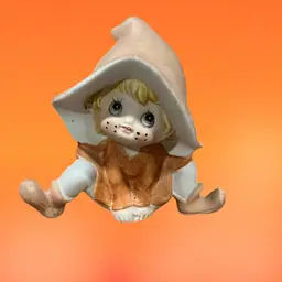 Brown Hat Homco Pixie