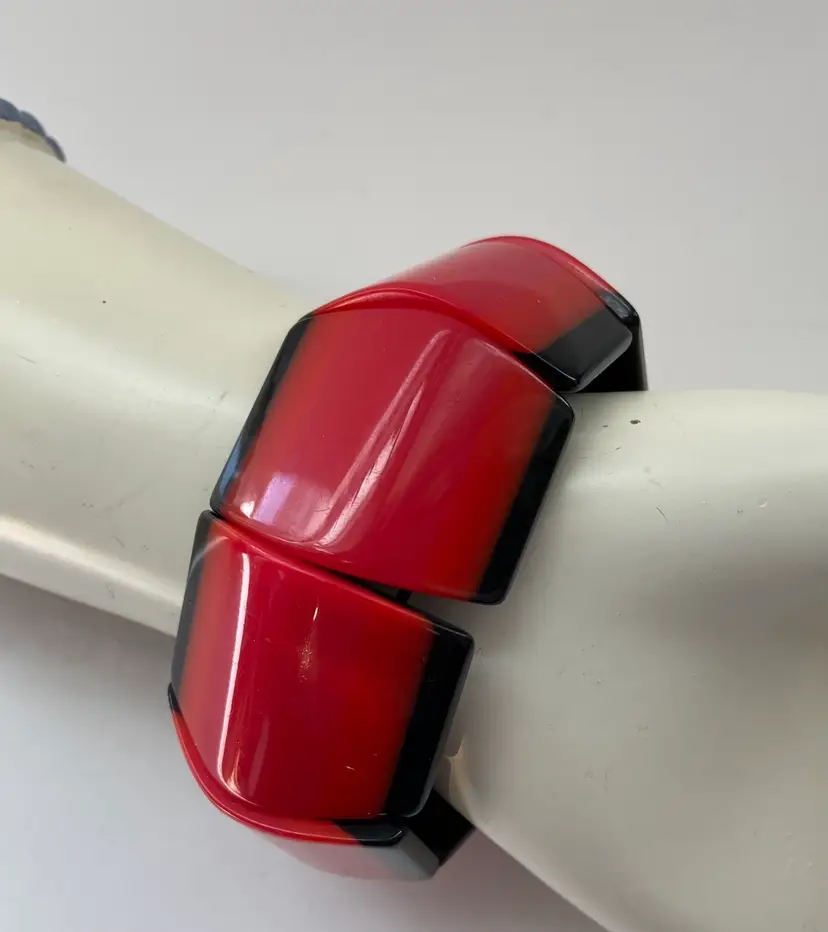 Red & Black Stretch Plastic Bracelet 1.75β Wide.