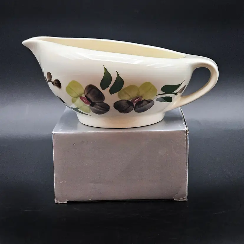 Blue Ridge Southern Pottery Gravy Boat Sunny Spray Pattern Vintage