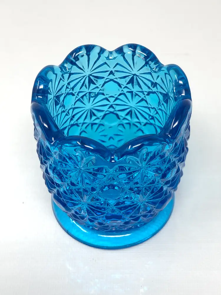 Aqua Blue Daisy and Button Toothpick Holder