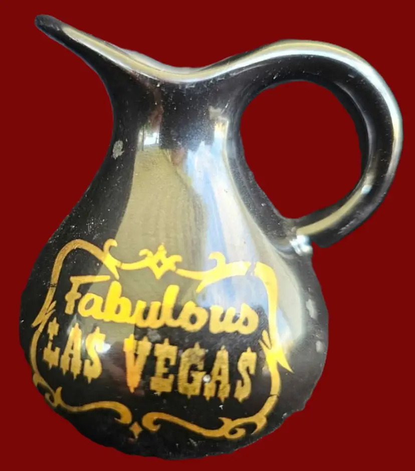 Souvenir pitcher "Fabulous Las Vegas" black with gold lettering