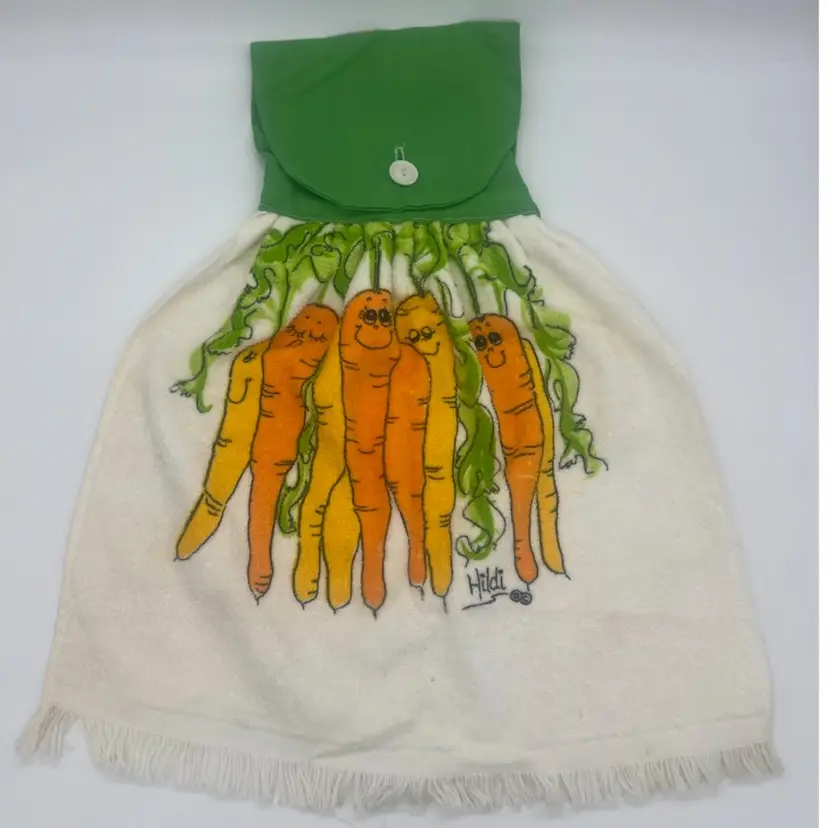 Vintage Hildi Towel Hand Hanging Kitchen Dish Anthropomorphic Carrot Bunch 70’s