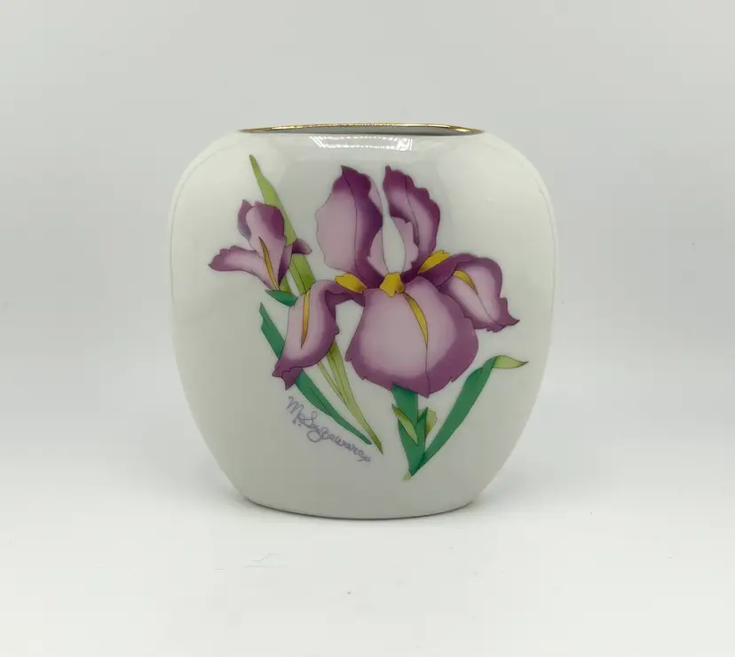 Ceramic Vase With Iris 4.5"x 1.5"x 4.5"
