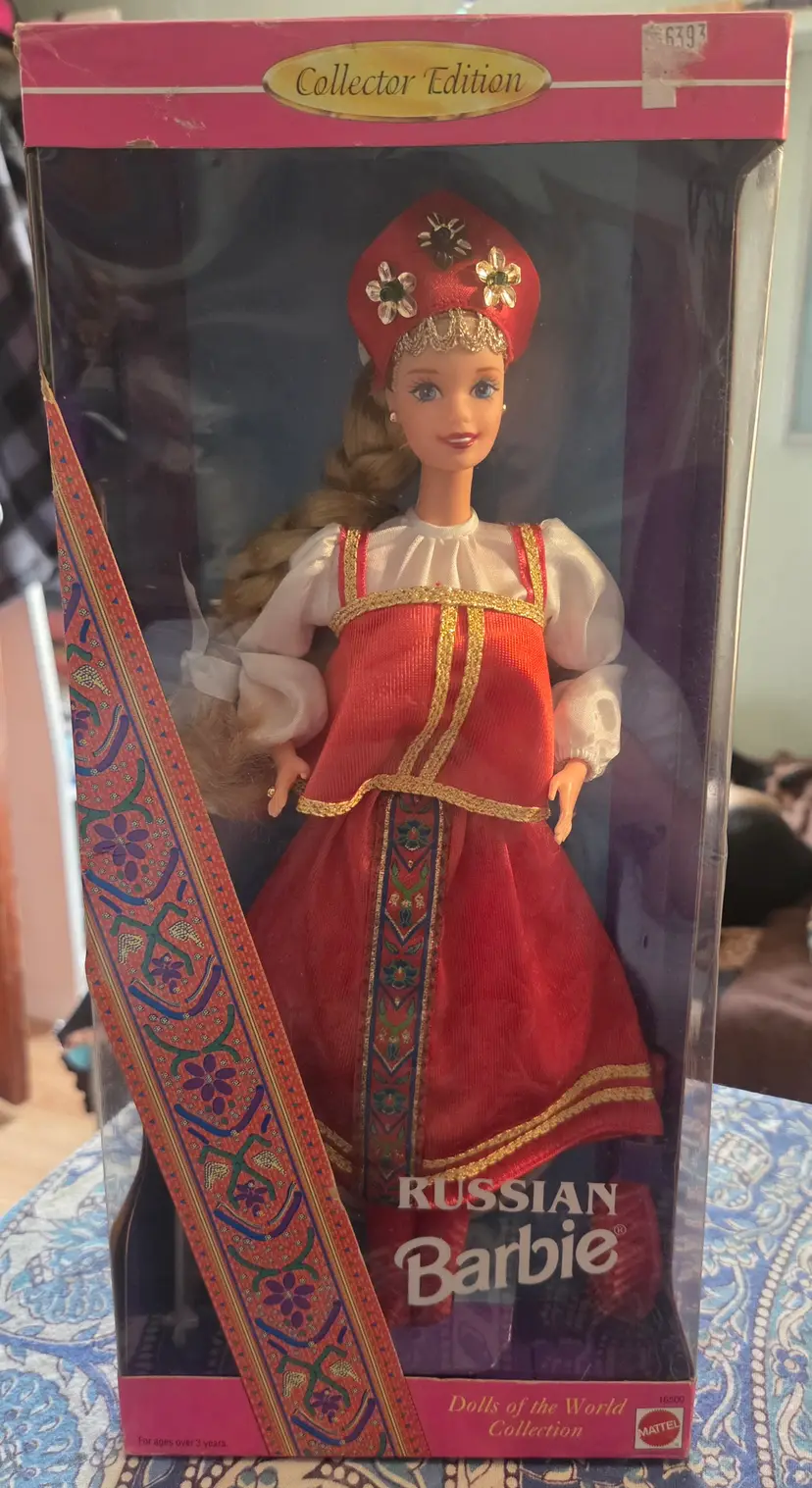 1996 Dolls of the World Russian Barbie