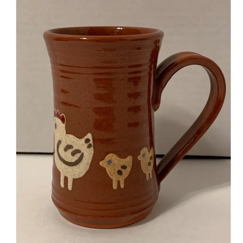 1986 Earthen Vessel Redware Folk Art Pottery Mug - Hen with 2 Chicks 