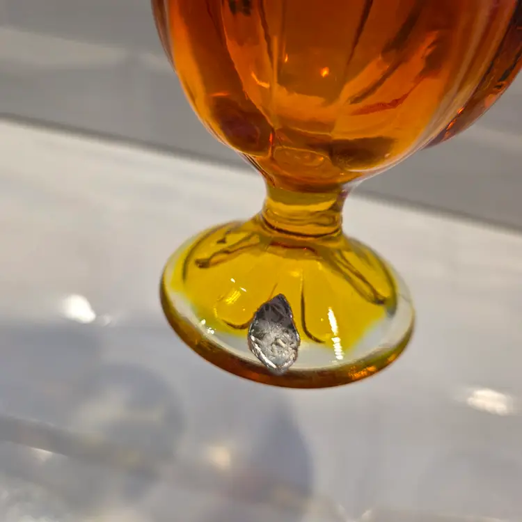 Vintage MCM Viking Persimmon Amberina Swung Vase 11"