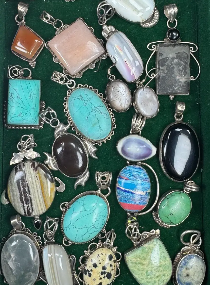 Livestream thumbnail