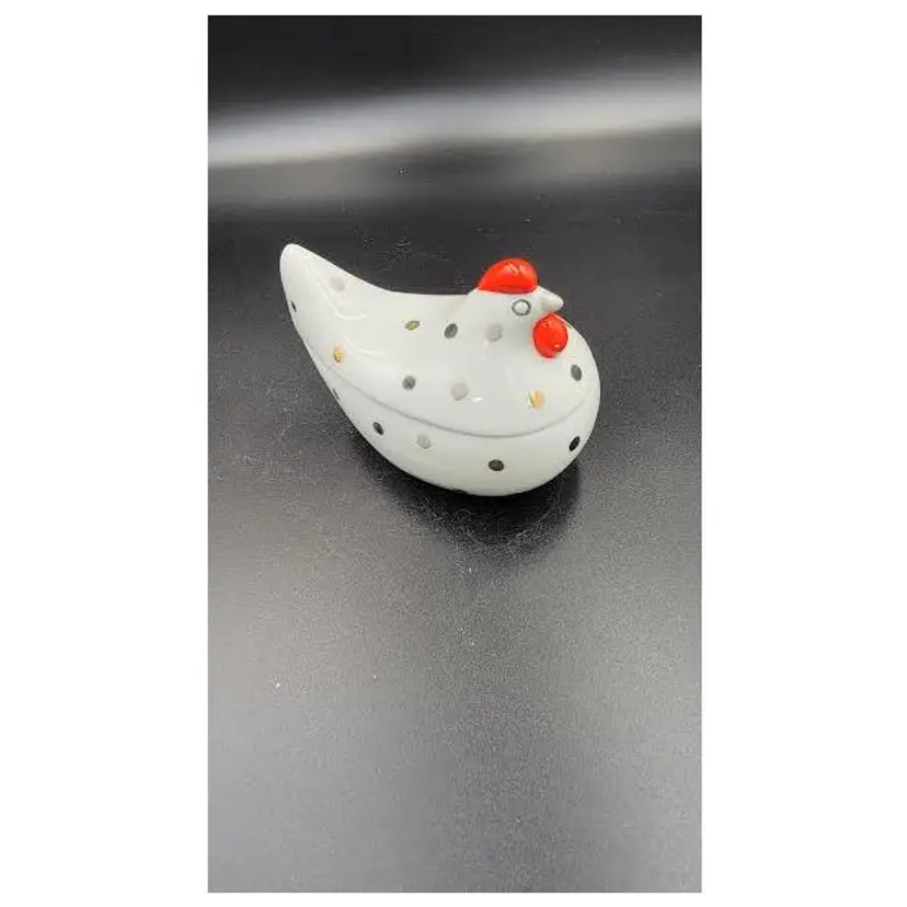 TRINKET CHICKEN WHITE WITH GOLD POCODOT