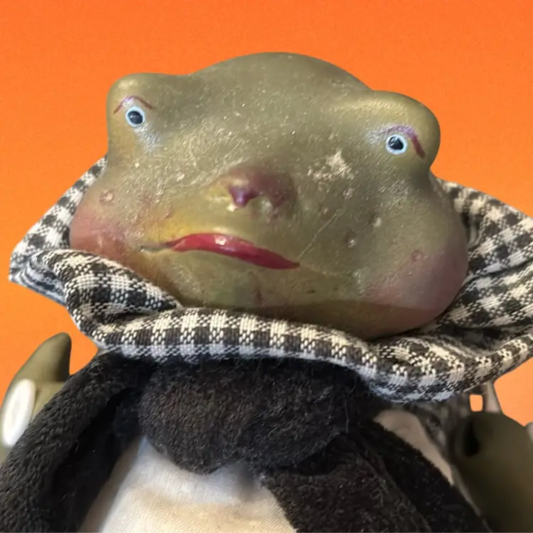 Vintage RUSS Berrie Frog Doll – Resin Head/Hands, Houndstooth Collar & Velvet Scarf. Also Known As Vampire / Dracula / Halloween Frog Doll