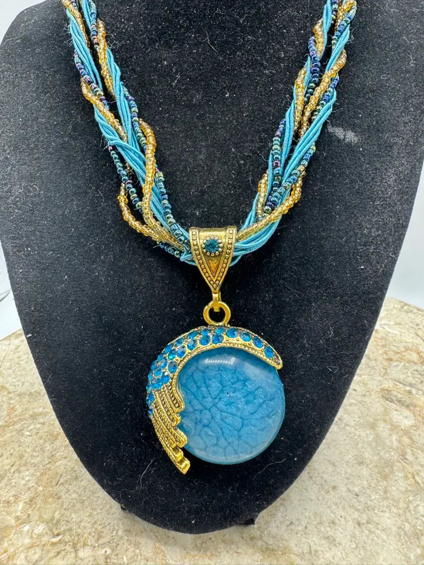 # 23 Glass Bead Braided Necklace With Gold Tone Rhinestone And Faux Lumalou Pendant 16” & 2” Extender