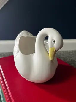 Vintage Homco White Swan Ceramic Planter