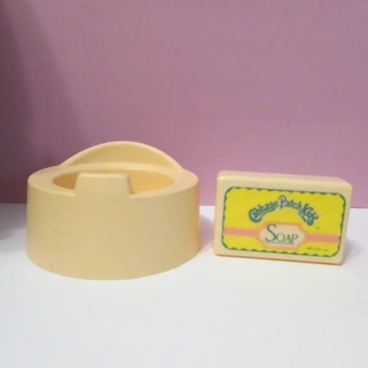 vintage Cabbage Patch doll accessories made in Italy soap potty powder growth chart