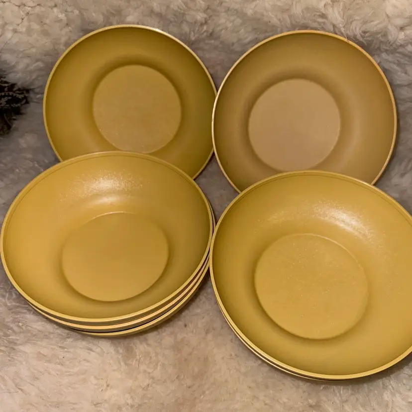 Vintage 1970s Tupperware Set of 7 Harvest Gold Cereal Salad Bowls #890-12 MCM
