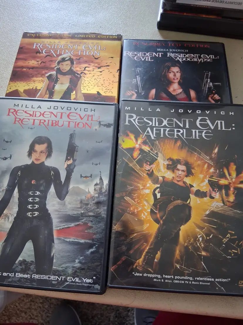 Resident Evil DVD Collection ~ 4 Movies ~ Milla Jovovich