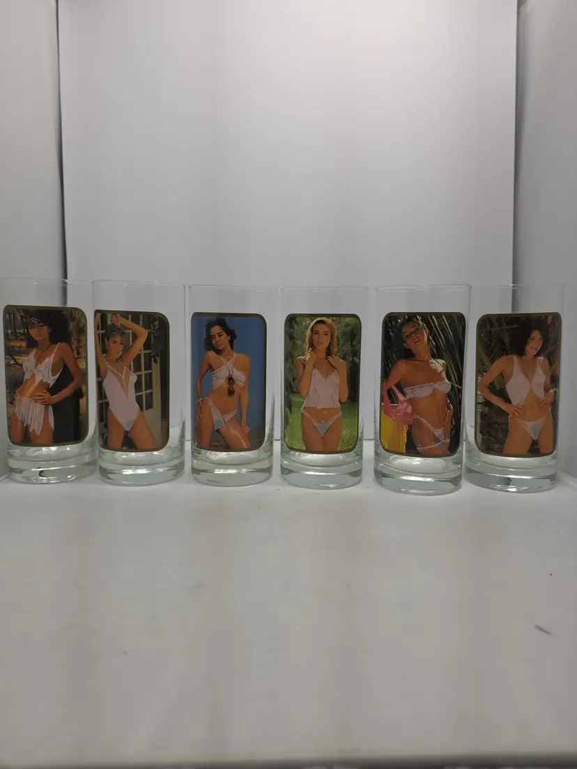 Vintage Set of 6 Magic Pin Up Girl Highball Glasses Heat Reactive Tumblers
