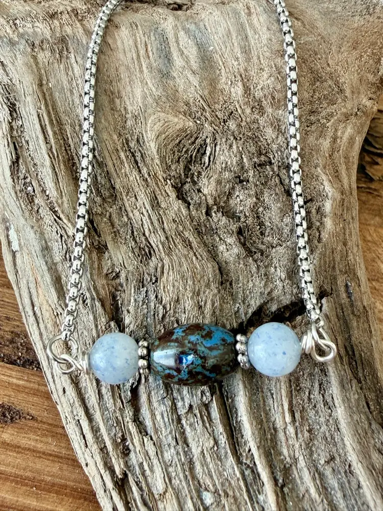 Labradorite And Crackle Quartz Beaded Silver Bracelet