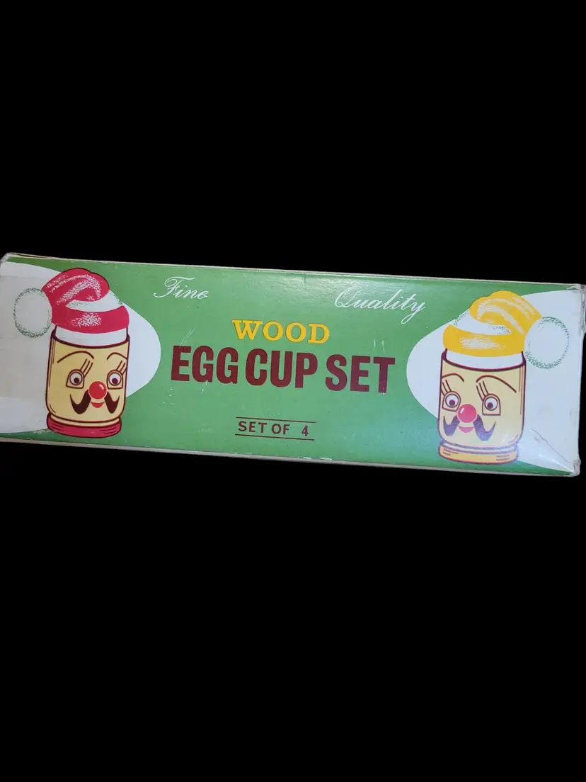 Vtg Set Of 4 Wooden Egg Cups