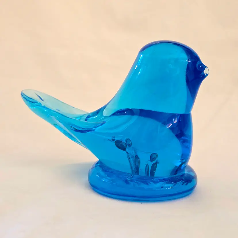 Bluebird Of Happiness Art Glass Paperweight  Unbranded 3" Tall ×5" Long Vintage