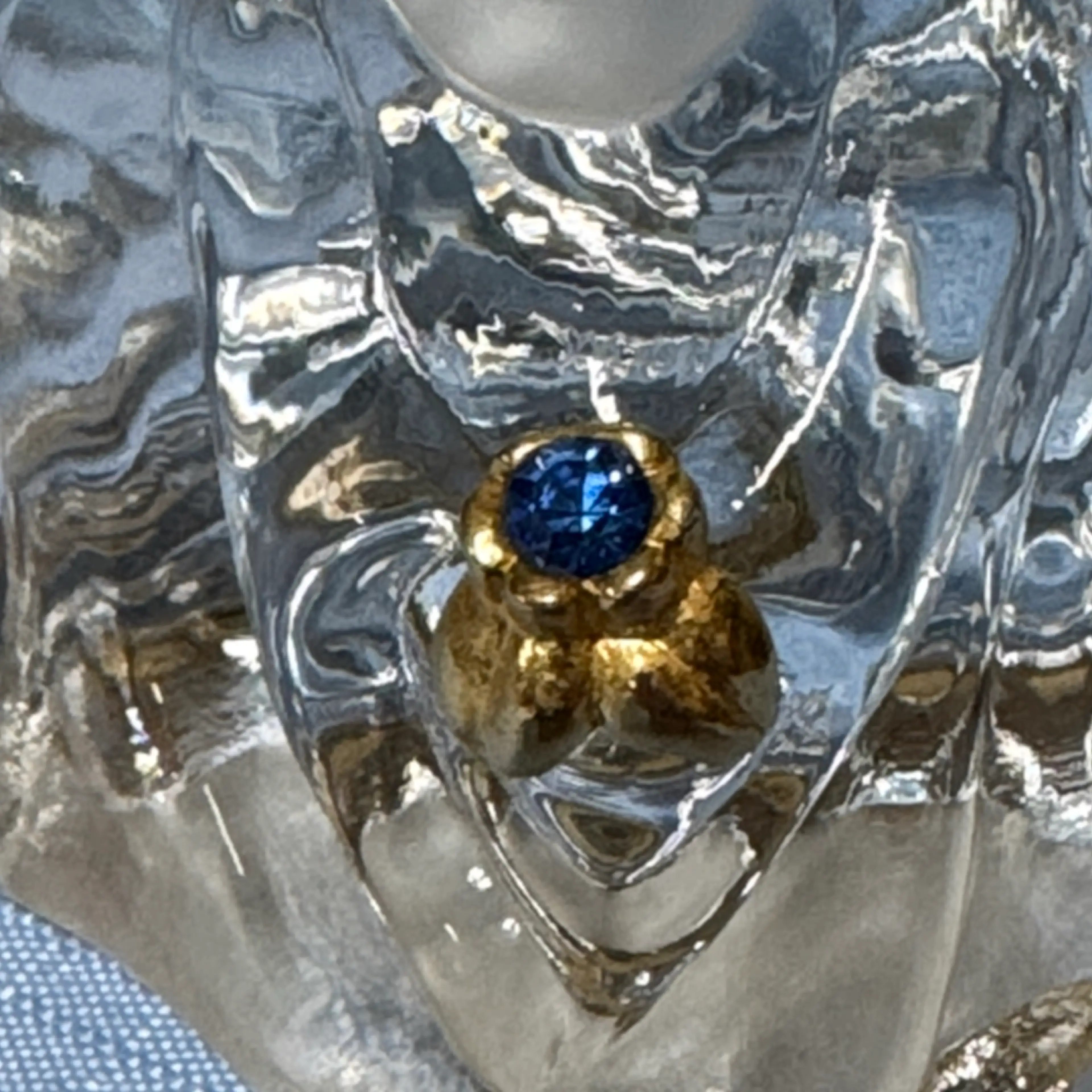Image 2 of 7