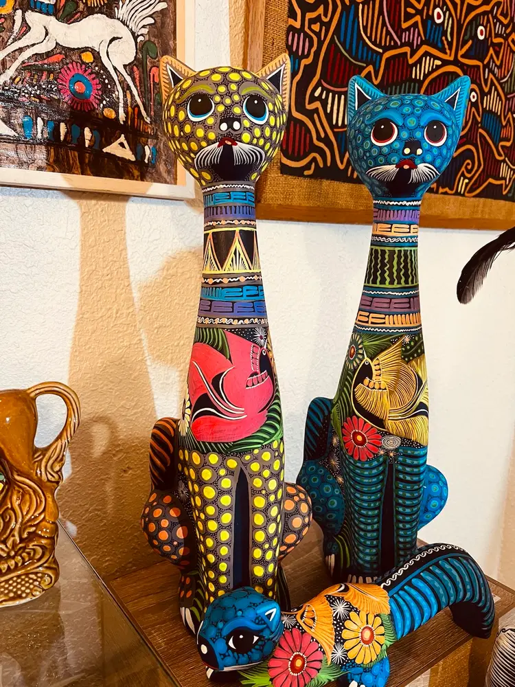 El Guero Glowing Mr. Tom Cat