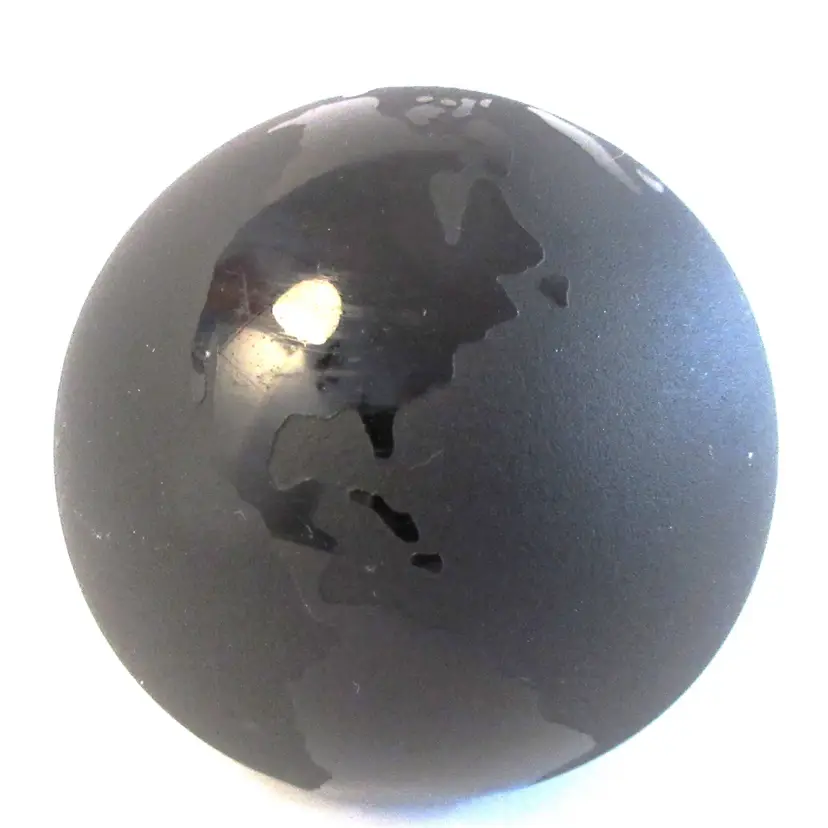 VINTAGE Silvestri Black Crystal Etched Glass World Globe Paperweight - 3 in.