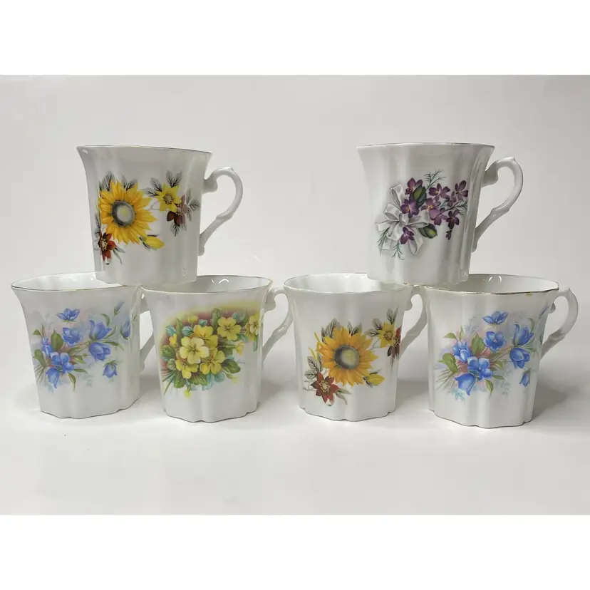 VTG Royal Grafton Tea Cups w/ Gold Trim Accents Set of 6